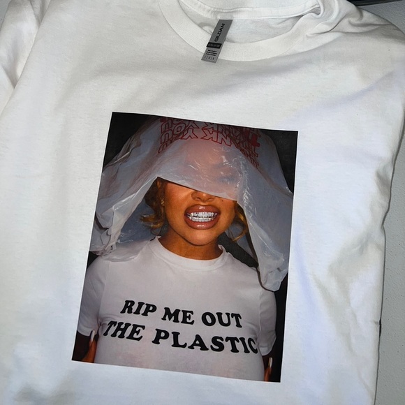 Latto 777 rip me out the plastic shirt unisex large brand new - Picture 1 of 2